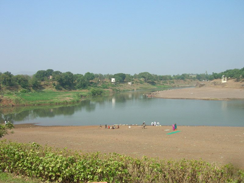 कराड येथील प्रीतिसंगम, कृष्णा आणि कोयना नद्यांचा संगम